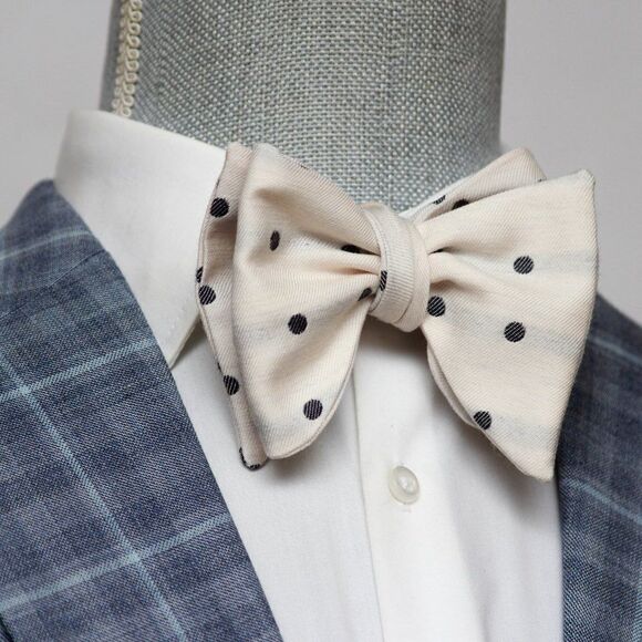 Men's Self-tied Bow Tie 100%Silk Big Butterfly Off White Polka Dot S682 - Picture 7 of 12